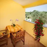 Terranova Διαμέρισμα *