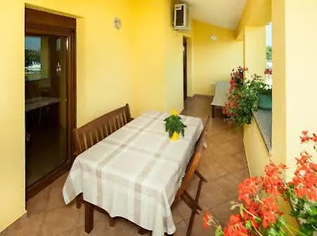 アパート Terranova